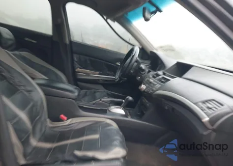 2008 Honda Accord 2.4 Ex-L z USA, uszkodzony, nr VIN 1HGCP26888A020439